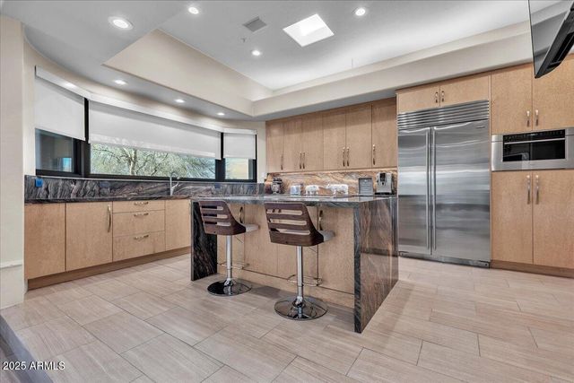 10040 E HAPPY VALLEY Road 300, Scottsdale, AZ 85255