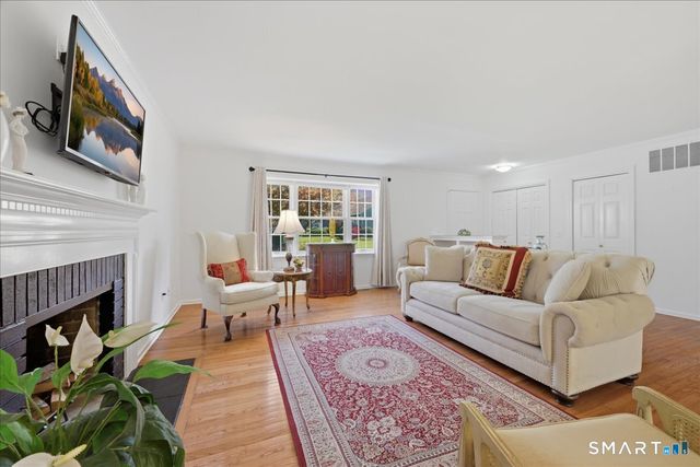 15 Hampshire Road 15, Madison, CT 06443