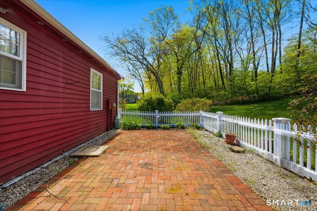 15 Hampshire Road 15, Madison, CT 06443