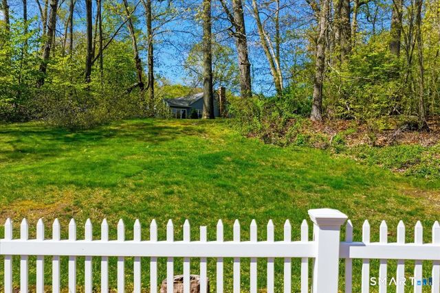 15 Hampshire Road 15, Madison, CT 06443