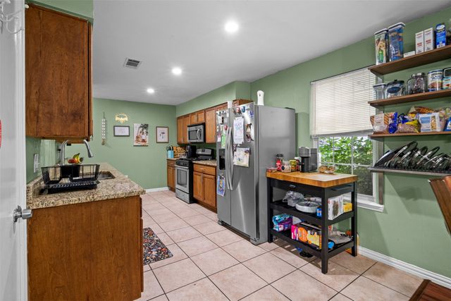 2539 Sharon Street, Dallas, TX 75211