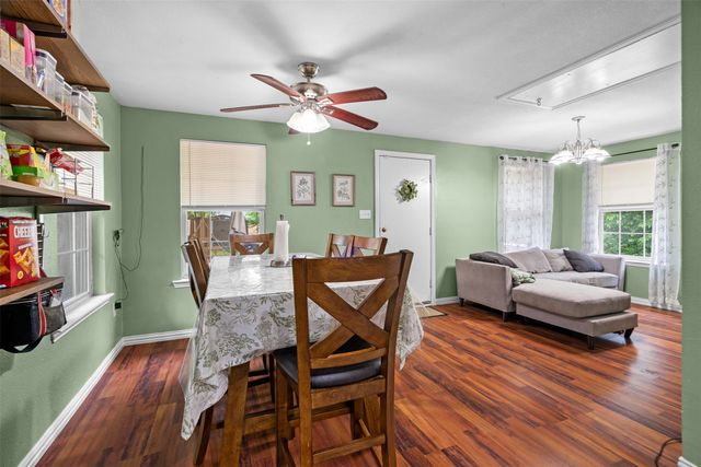 2539 Sharon Street, Dallas, TX 75211