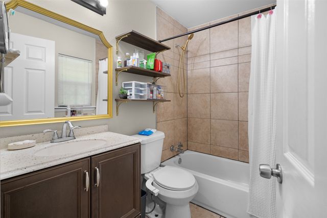 2539 Sharon Street, Dallas, TX 75211