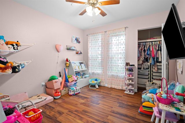 2539 Sharon Street, Dallas, TX 75211