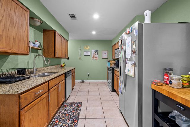 2539 Sharon Street, Dallas, TX 75211