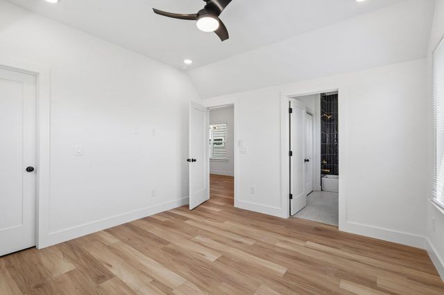 1241 N Avondale Cir, Nashville, TN 37207