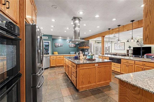 31005 Nottingham Lane, Lawson, MO 64062