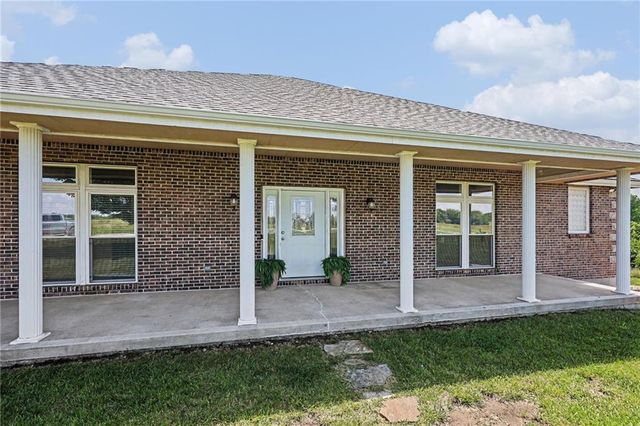31005 Nottingham Lane, Lawson, MO 64062