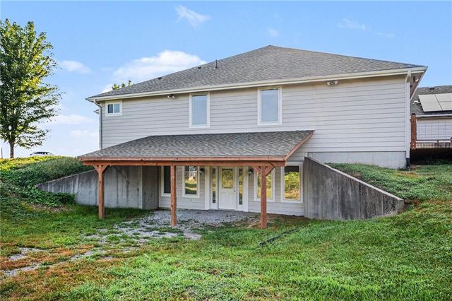 31005 Nottingham Lane, Lawson, MO 64062