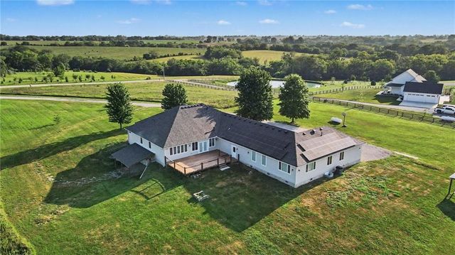 31005 Nottingham Lane, Lawson, MO 64062