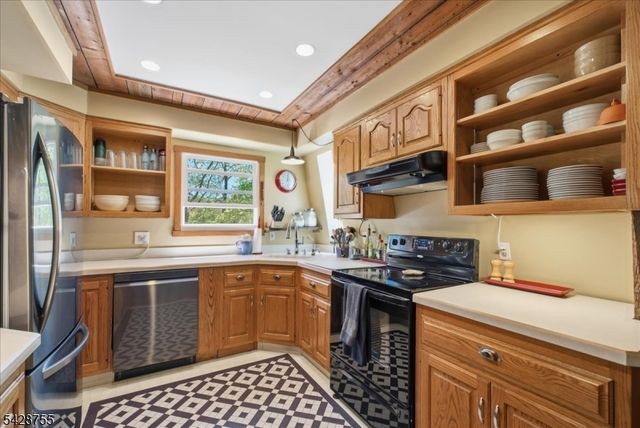 75 Bunn Rd, Hardyston Twp., NJ 07419