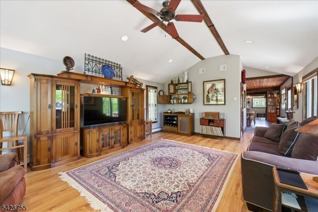 75 Bunn Rd, Hardyston Twp., NJ 07419