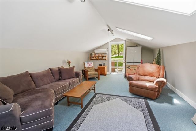 75 Bunn Rd, Hardyston Twp., NJ 07419