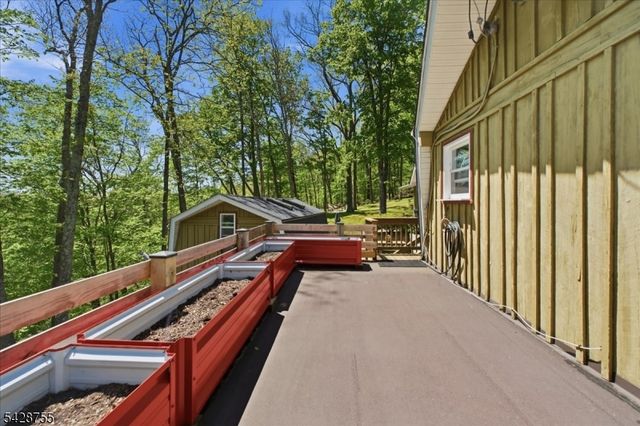 75 Bunn Rd, Hardyston Twp., NJ 07419