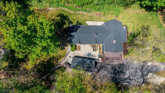 75 Bunn Rd, Hardyston Twp., NJ 07419