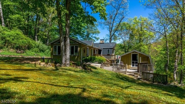 75 Bunn Rd, Hardyston Twp., NJ 07419