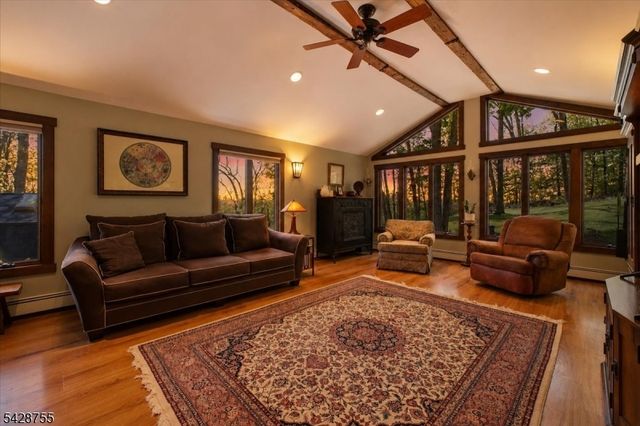 75 Bunn Rd, Hardyston Twp., NJ 07419