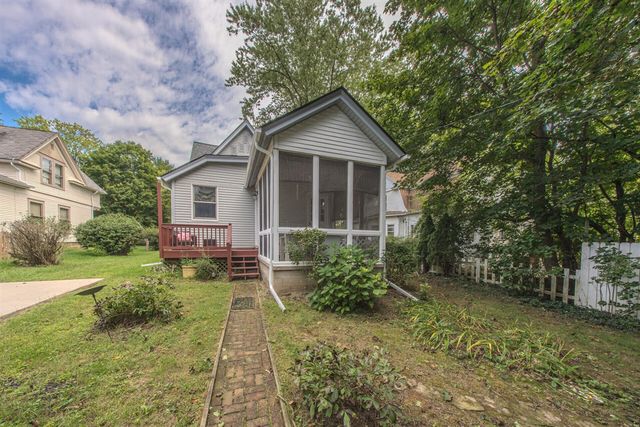 222 Monroe Street, Saline, MI 48176