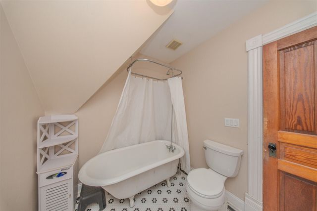 222 Monroe Street, Saline, MI 48176