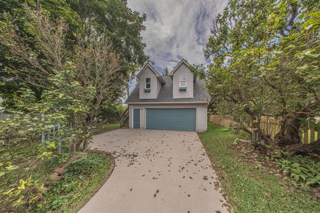 222 Monroe Street, Saline, MI 48176