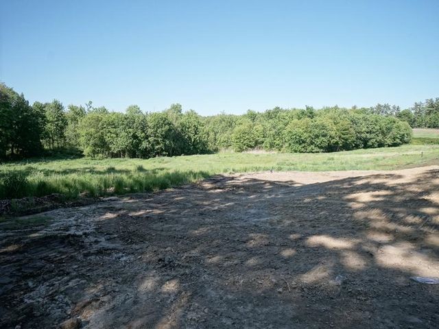 76 Island Pond Road, Derry, NH 03038