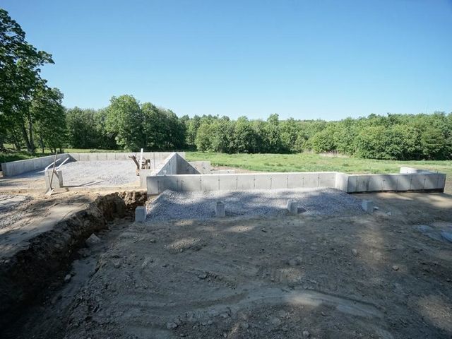 76 Island Pond Road, Derry, NH 03038