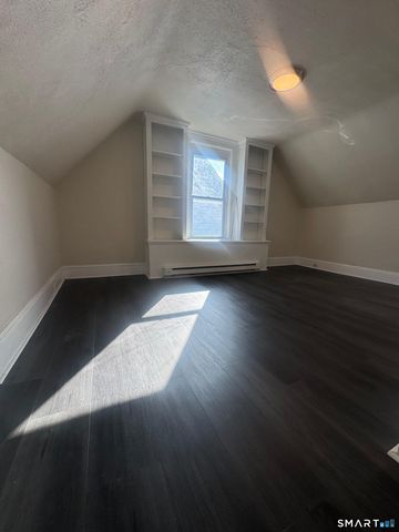 133 Wordin Avenue 3rd, Bridgeport, CT 06605