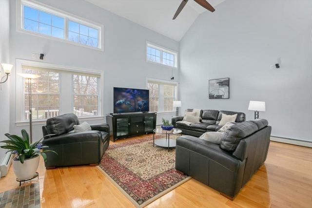 167 Catamount Rd, Tewksbury, MA 01876
