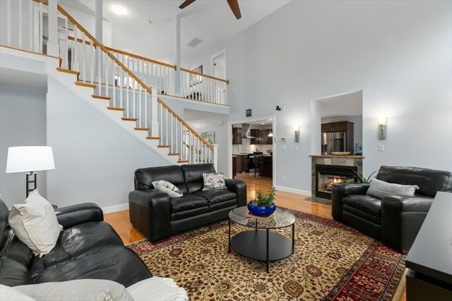 167 Catamount Rd, Tewksbury, MA 01876