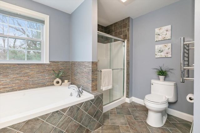 167 Catamount Rd, Tewksbury, MA 01876