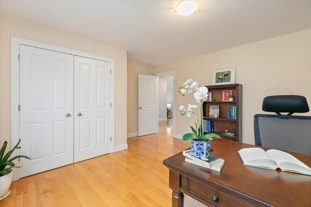 167 Catamount Rd, Tewksbury, MA 01876