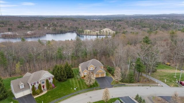 167 Catamount Rd, Tewksbury, MA 01876