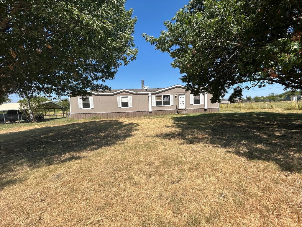11225 County Road 510, Venus, TX 76084 — exterior