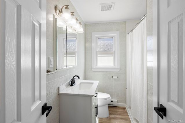 32 Flintlock Drive, Shirley, NY 11967