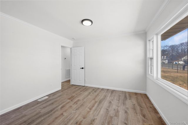 32 Flintlock Drive, Shirley, NY 11967