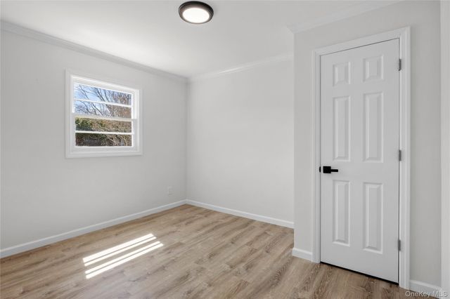 32 Flintlock Drive, Shirley, NY 11967