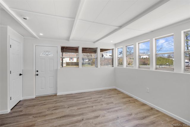 32 Flintlock Drive, Shirley, NY 11967