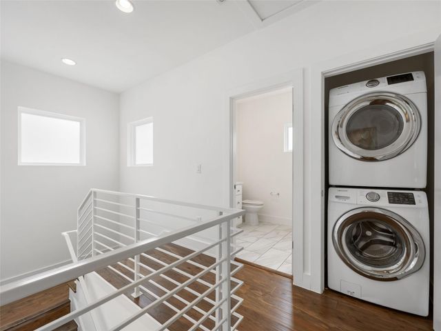 513 W Croslin ST B, Austin, TX 78752