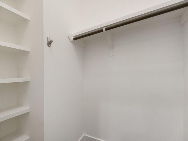 513 W Croslin ST B, Austin, TX 78752