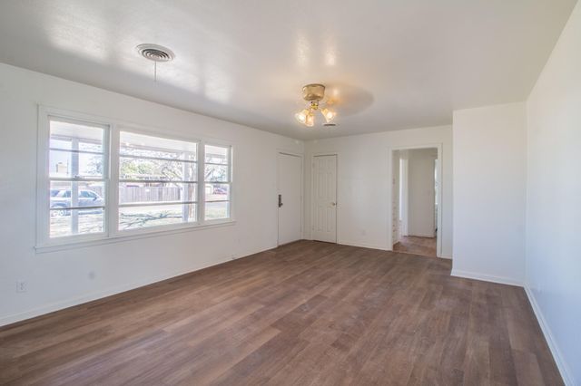 4621 35th Street, Lubbock, TX 79414