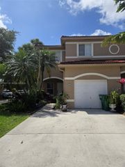 7662 N Southwood Cir 7662, Davie, FL 33328