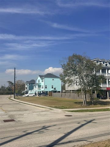 1329 N Meyer Avenue, Seabrook, TX 77586