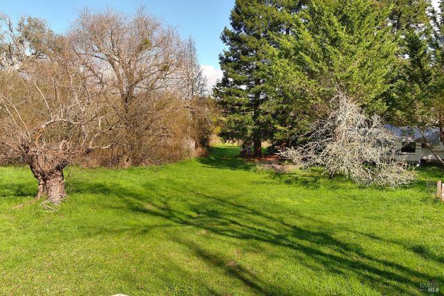 755 Watertrough Rd, Sebastopol, CA 95472