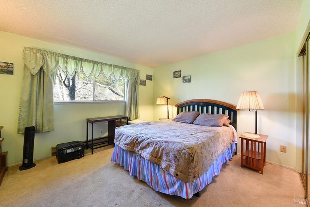 755 Watertrough Rd, Sebastopol, CA 95472