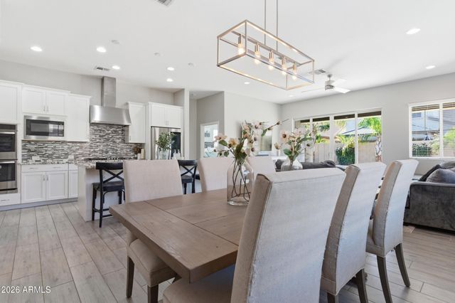 3147 E BLOOMFIELD Parkway, Gilbert, AZ 85296