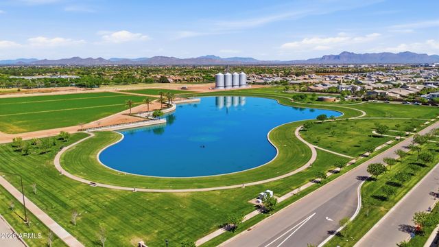 3147 E BLOOMFIELD Parkway, Gilbert, AZ 85296