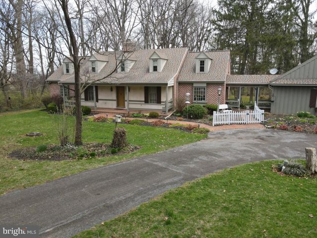 827 HORNIG RD, Lancaster, PA 17601