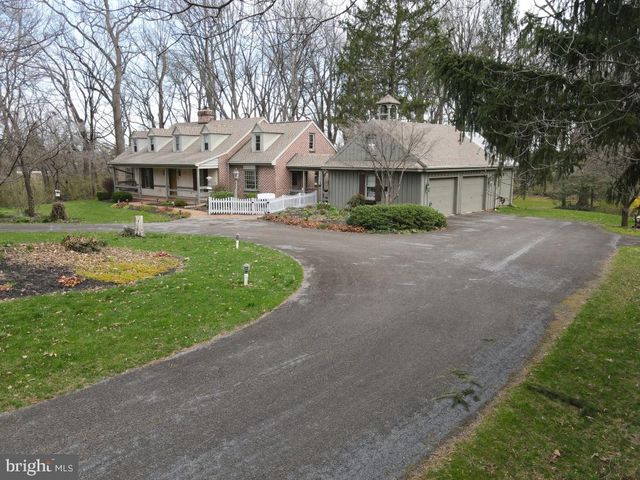827 HORNIG RD, Lancaster, PA 17601