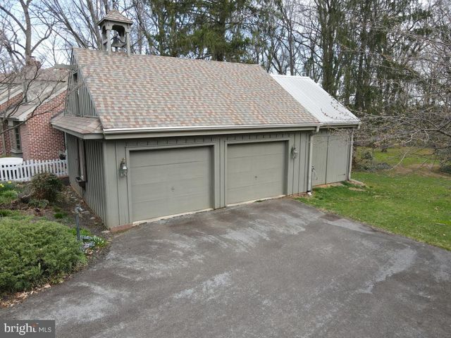 827 HORNIG RD, Lancaster, PA 17601