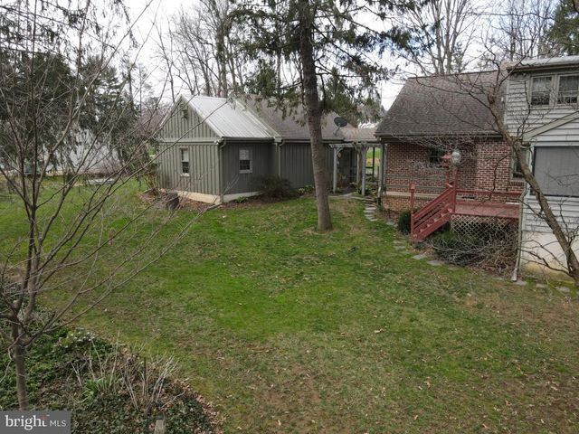 827 HORNIG RD, Lancaster, PA 17601